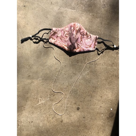 Lizard Queenz Closet - Picture 4 of 6